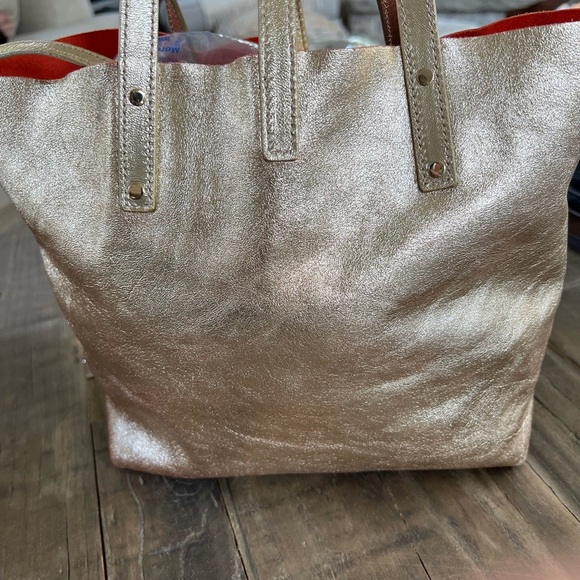 Tiffany reversible leather & suede metallic tote - Picture 3 of 13